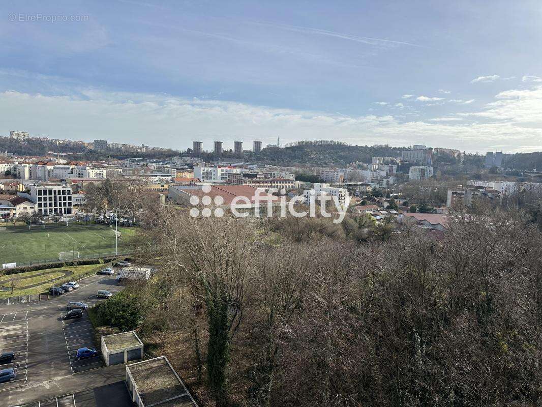 Appartement à LYON-9E