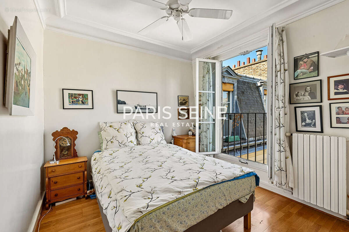 Appartement à PARIS-7E