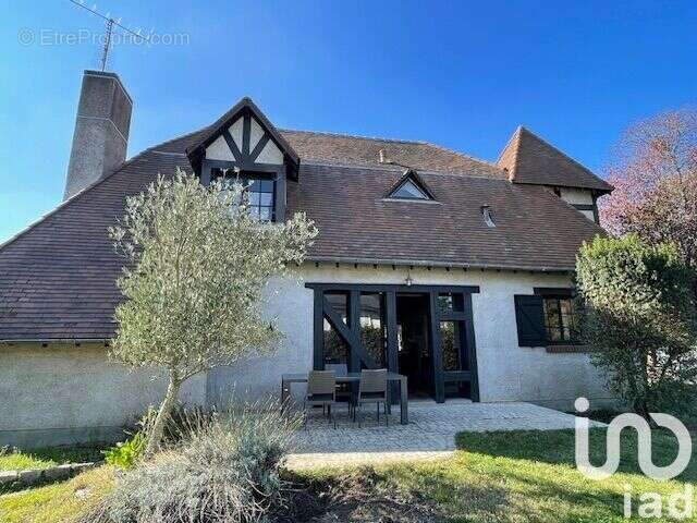 Photo 2 - Maison à SAINT-PRYVE-SAINT-MESMIN