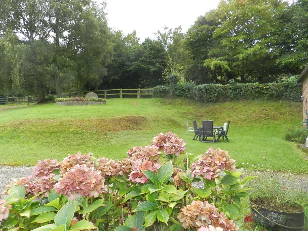 Maison à SAINT-PIERRE-SUR-DIVES