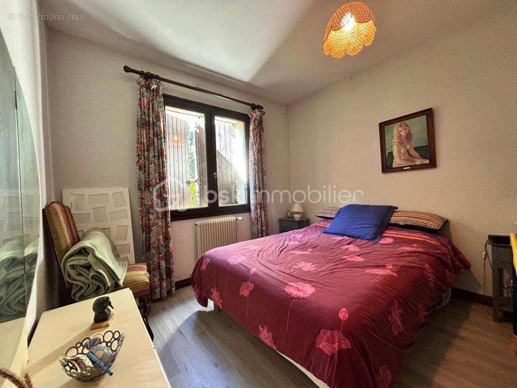 Maison à AUBIE-ET-ESPESSAS