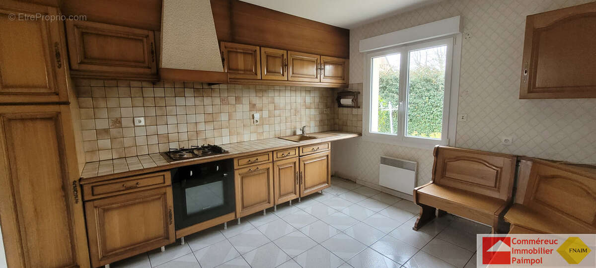 Maison à PLOUEZEC