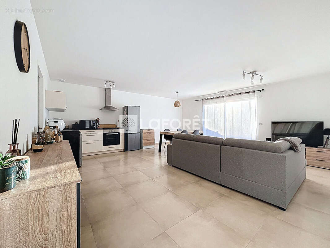 Maison à SAINT-GENIS-DES-FONTAINES