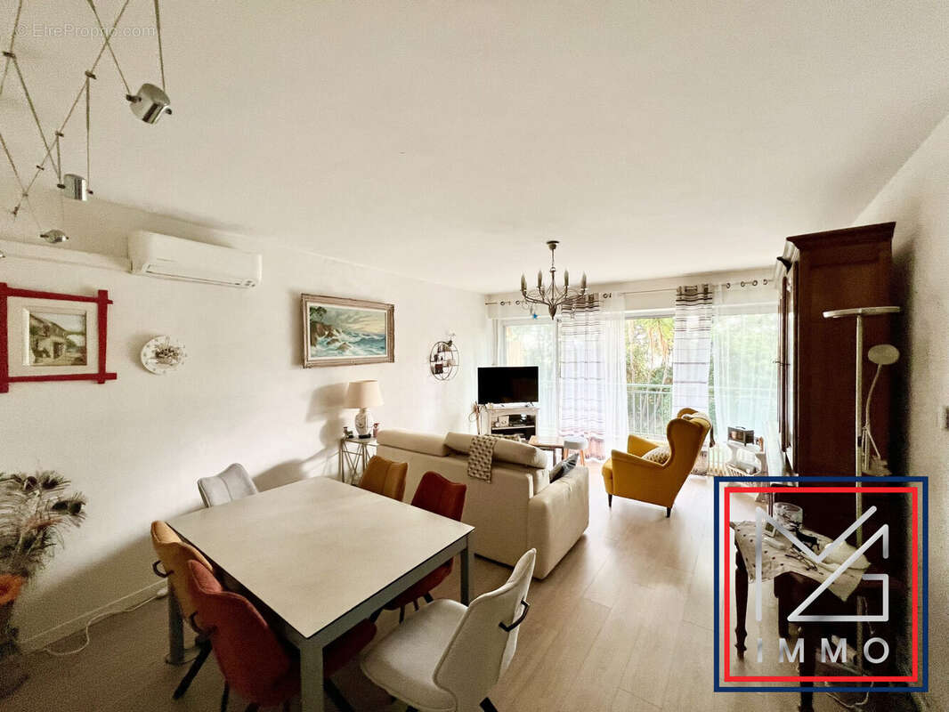 Appartement à SIX-FOURS-LES-PLAGES