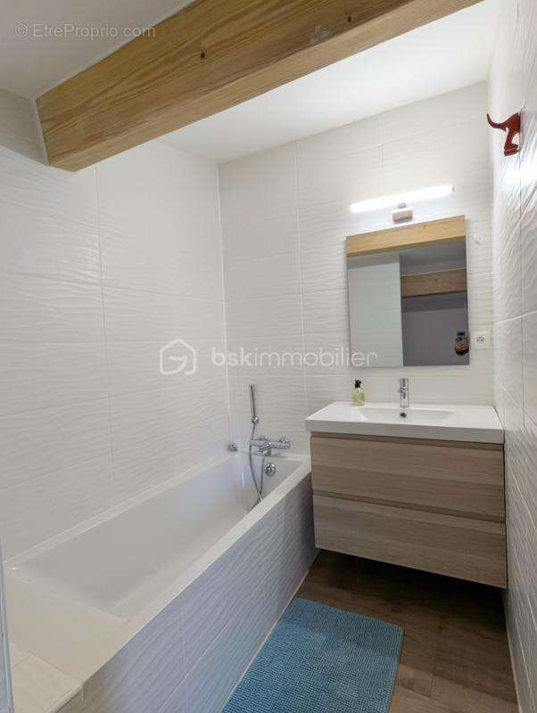 Maison à MONTPEYROUX