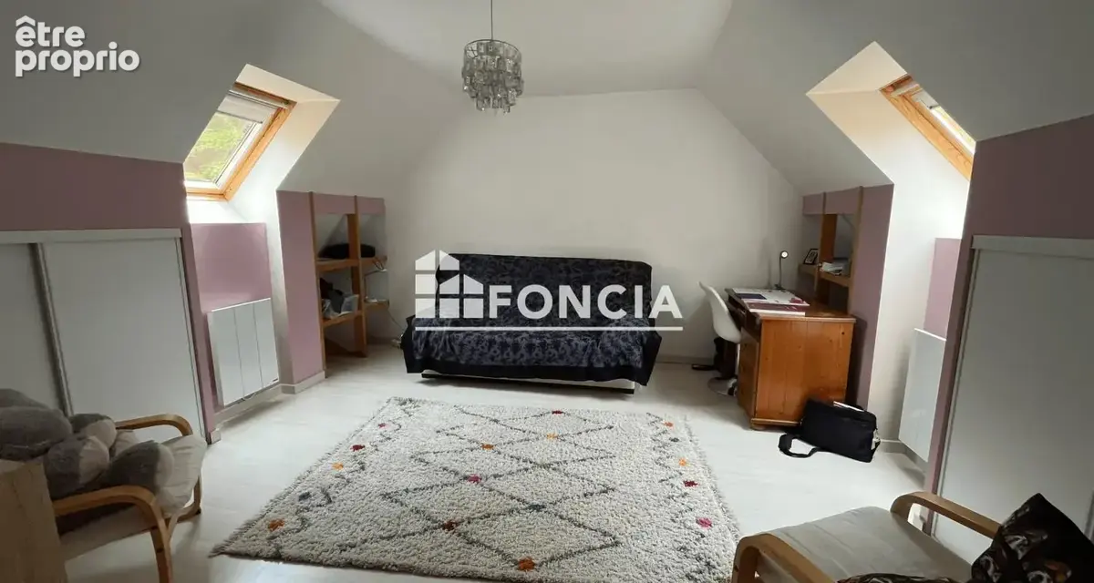 Propriété dans un parc boisé avec une demeure de 5 chambres + 1 bureau - photo 6