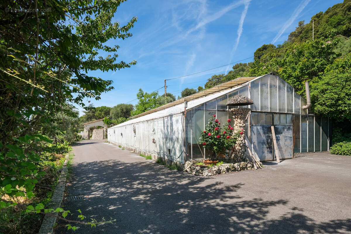 Maison à TOURRETTES-SUR-LOUP