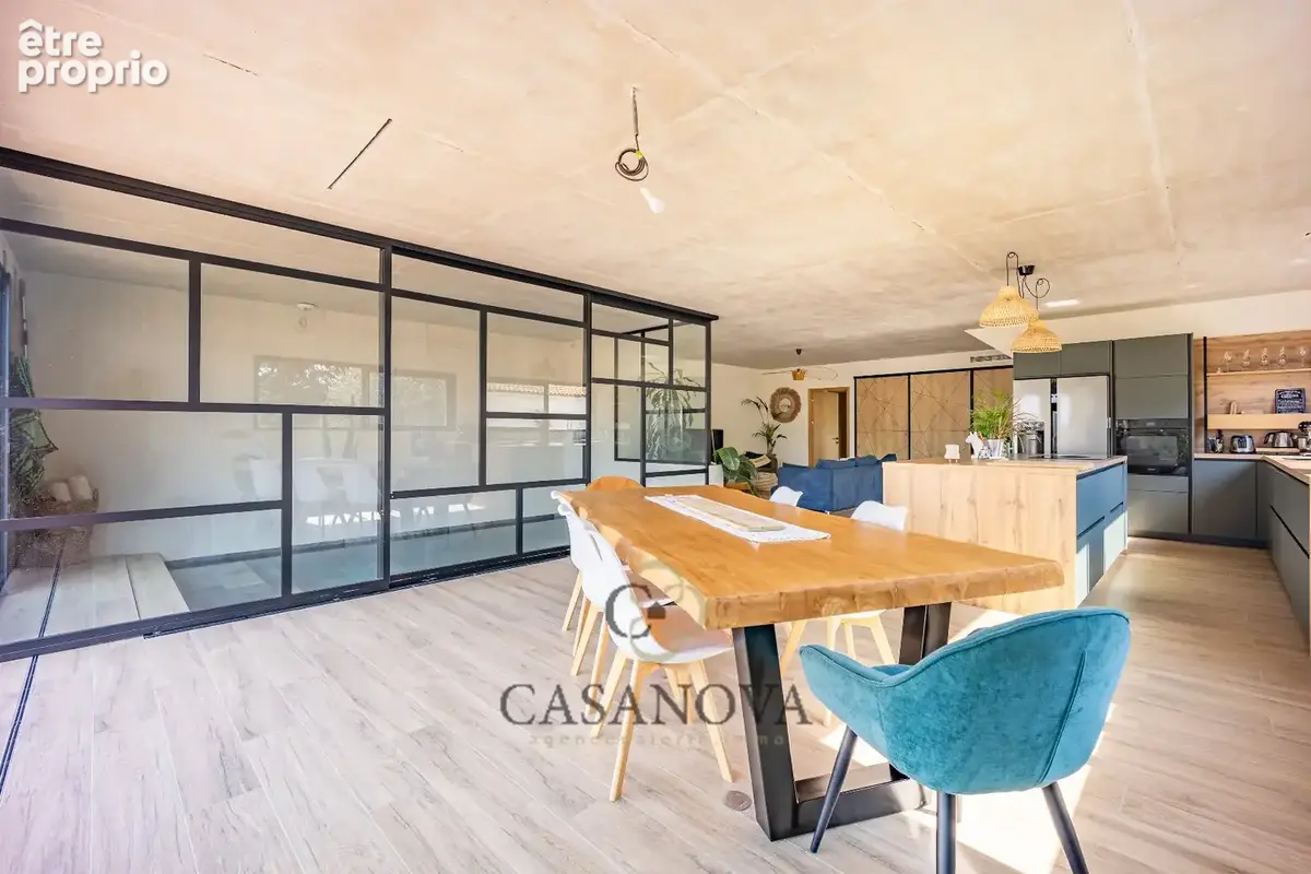 Villa contemporaine avec piscine intérieure à Pérols proche Montpellier - photo 10