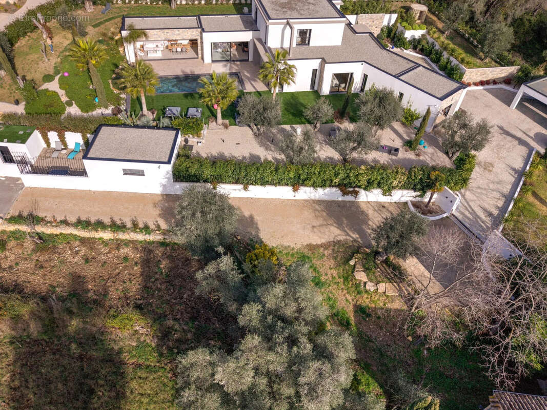 Maison à OPIO