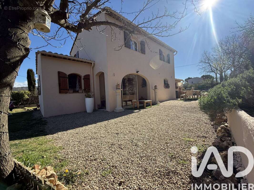 Photo 5 - Maison à SAINT-CEZAIRE-SUR-SIAGNE