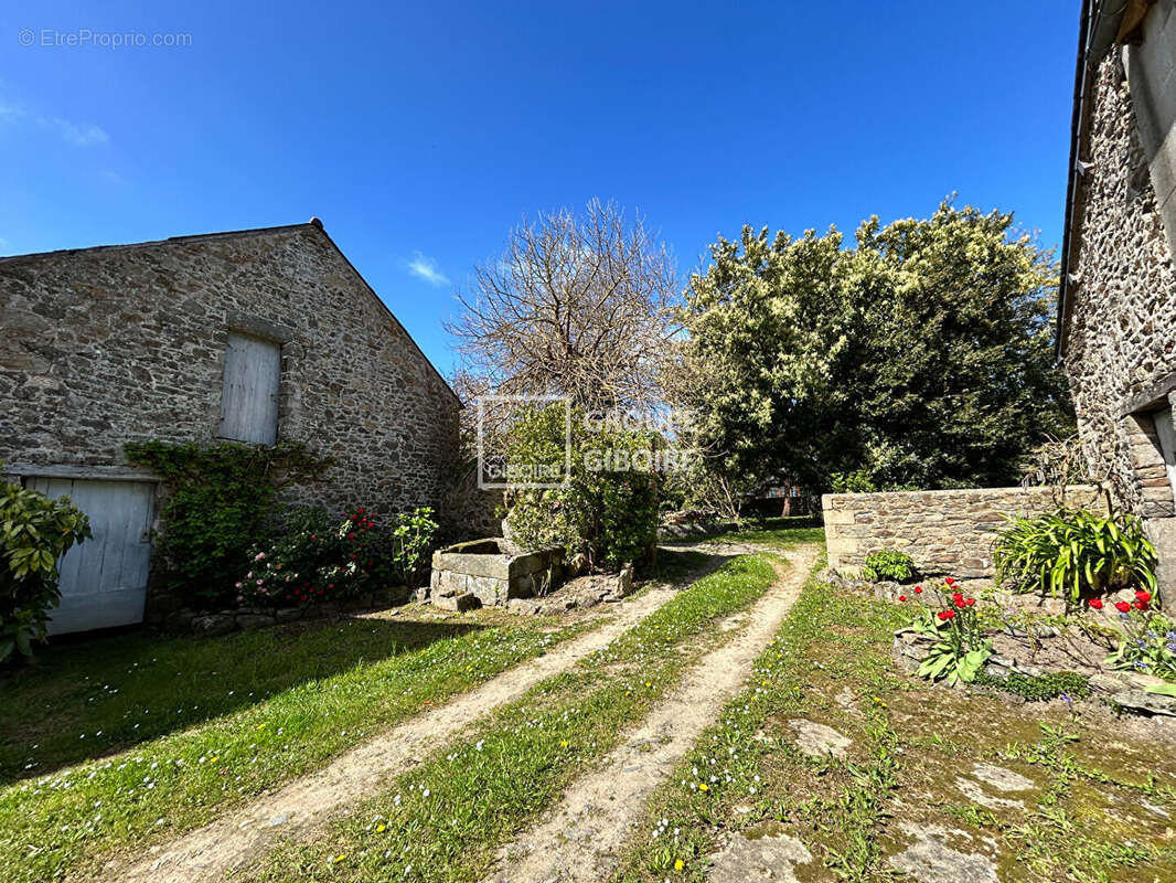 Maison à SAINT-SULIAC