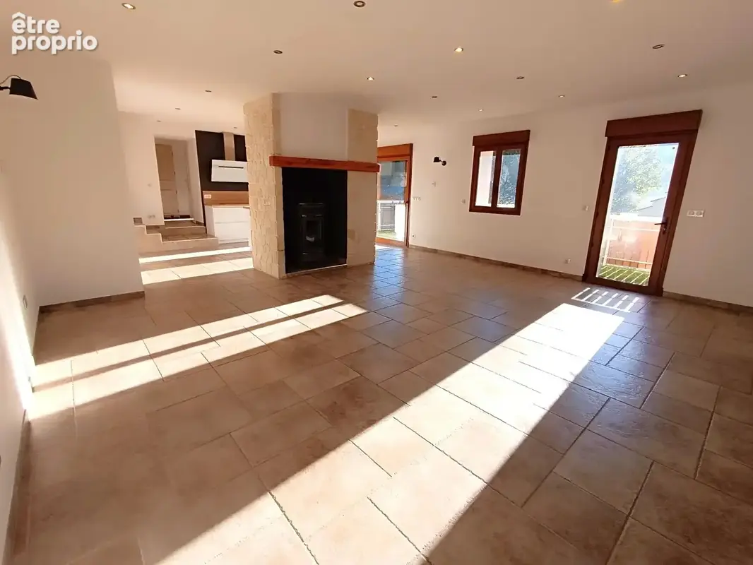 Lans en vercors.Très beau T4 de plus de 122m2 (135m2 sol) ,avec VUE MAGNIFIQUE ! Plus terrasse et double garage . - photo 7