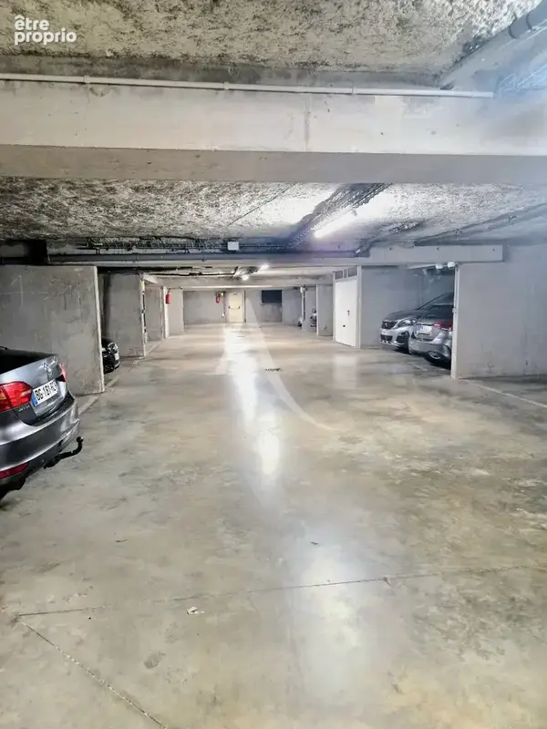 Proches commerces et écoles, aux calmes  F4 73m2  3chambres, ascenceur, balcon, place de parking sous-sol - photo 12