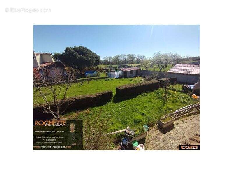 Maison à SAINT-ETIENNE-LE-MOLARD
