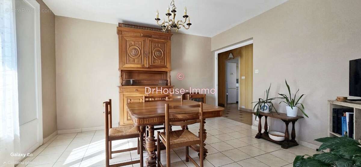 Appartement à SAINT-ETIENNE