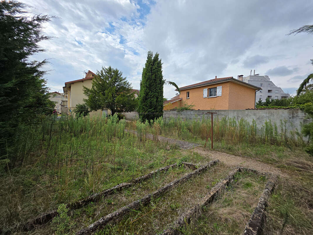 ? RARE À LA VENTE ? Terrain constructible 395 m² à Villeurbanne ? Projet maison 135 m² + garage double - photo 7