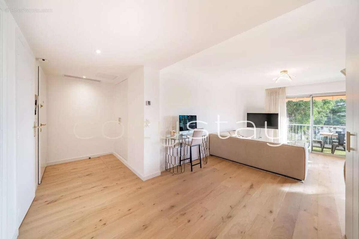 Appartement à LE CANNET