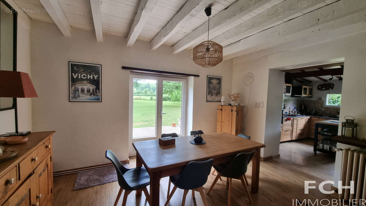 Propriété de charme avec dépendances et piscine - photo 7