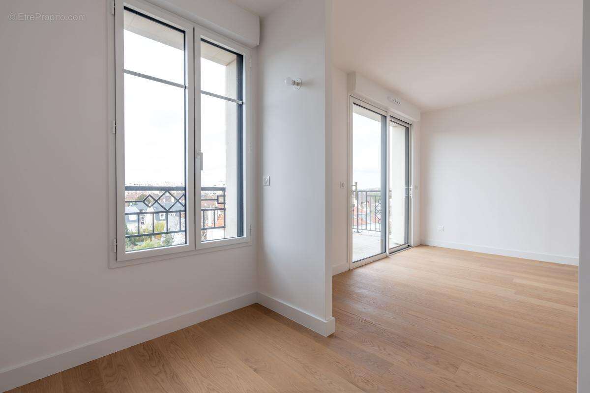 Appartement à SAINT-MAUR-DES-FOSSES