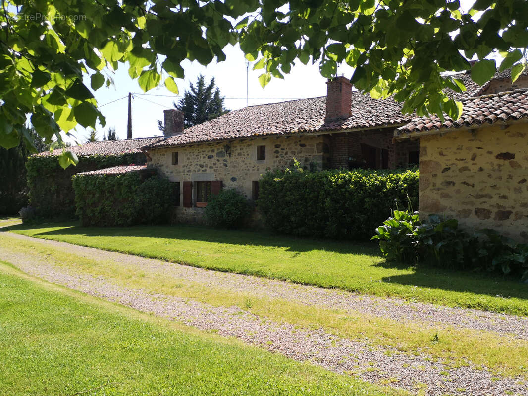 Maison à MENOMBLET