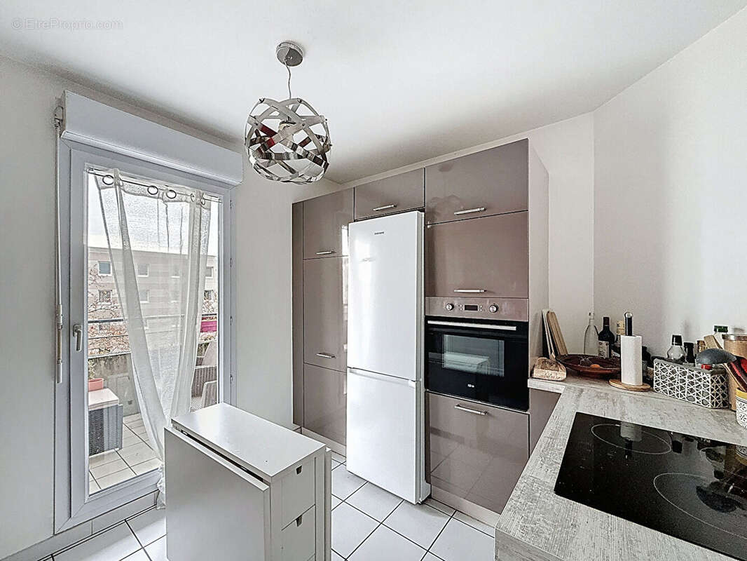 Appartement à LYON-8E