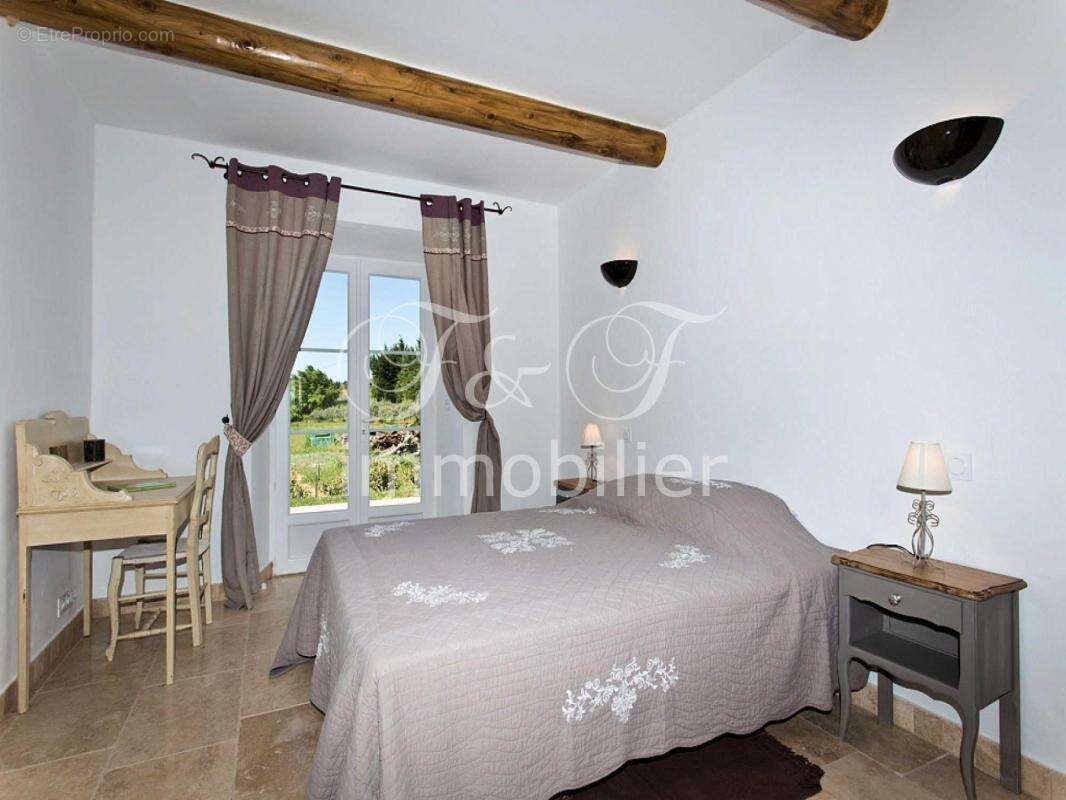 Maison à ROUSSILLON