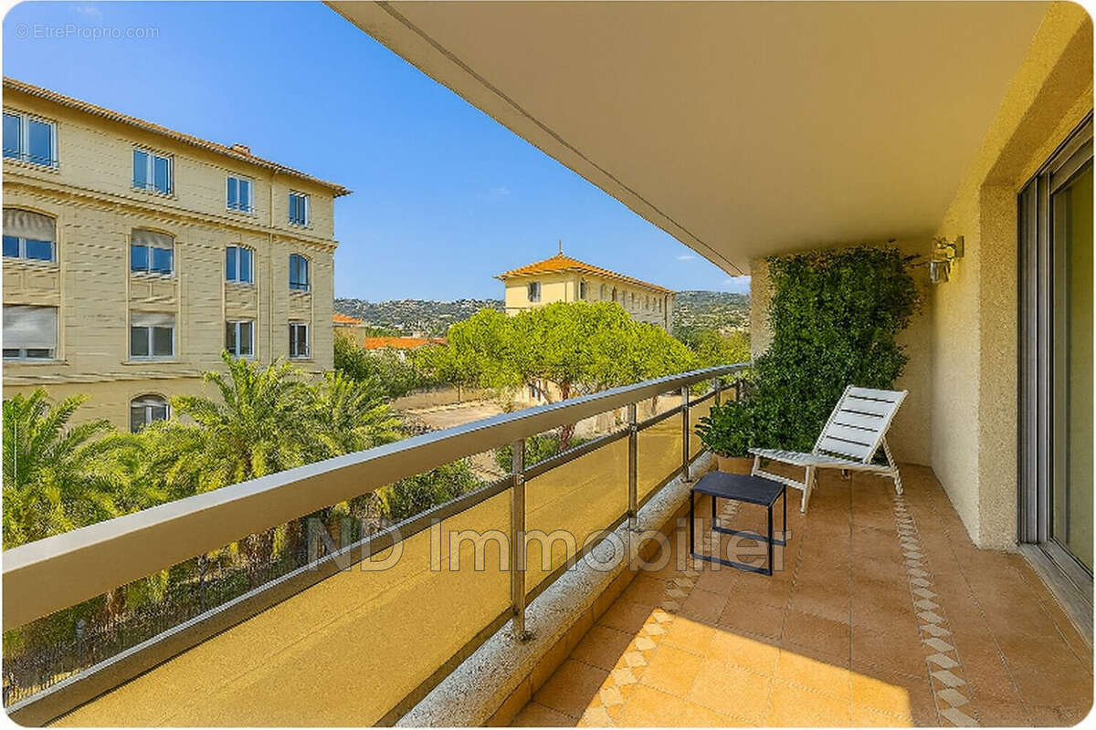 Appartement à CANNES