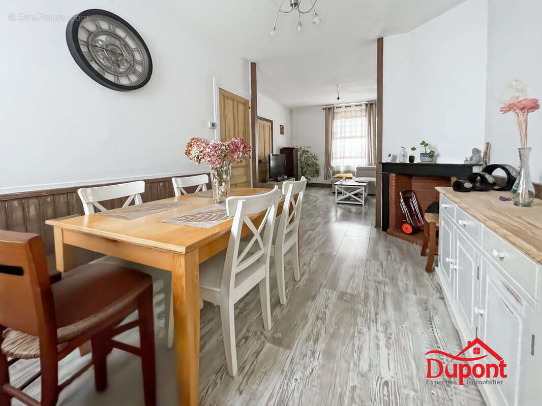 Maison à SAINT-QUENTIN