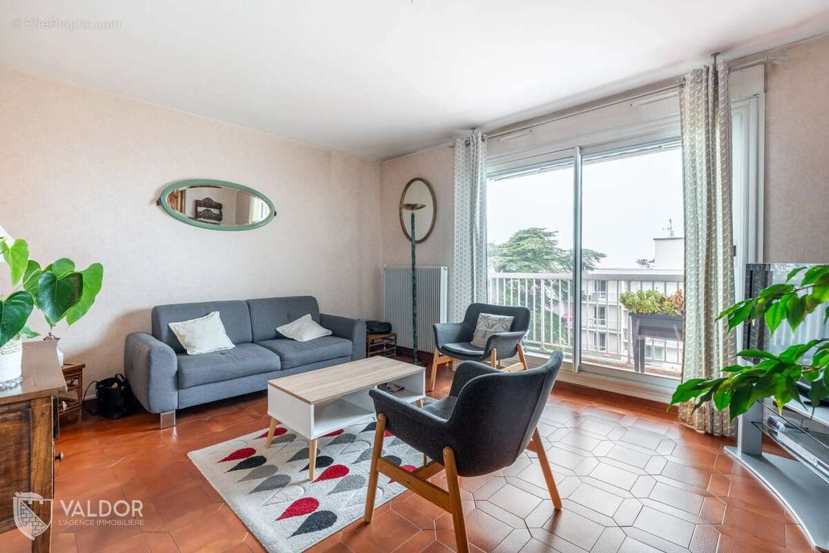 Appartement à TASSIN-LA-DEMI-LUNE