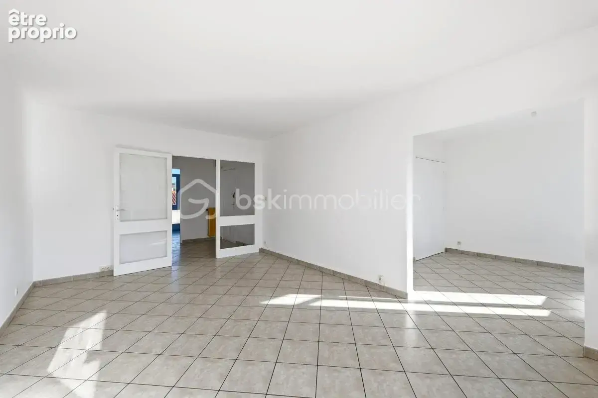 Appartement 3 chambres avec balcons - photo 2