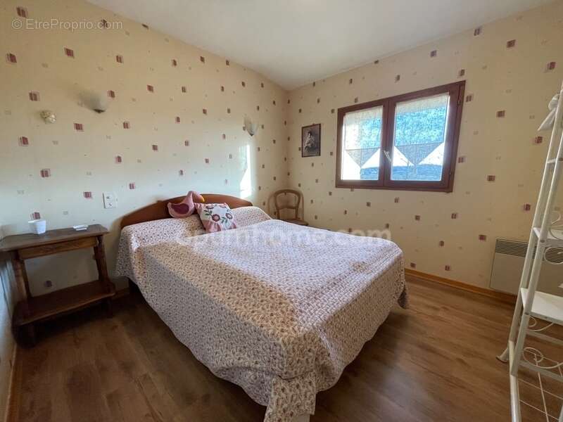 Maison à CHATEAUPONSAC
