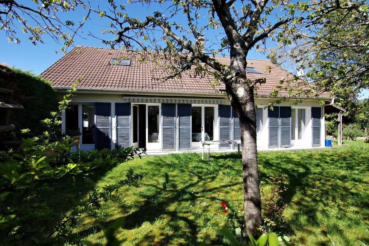 Photo 2 - Maison à VILLECRESNES