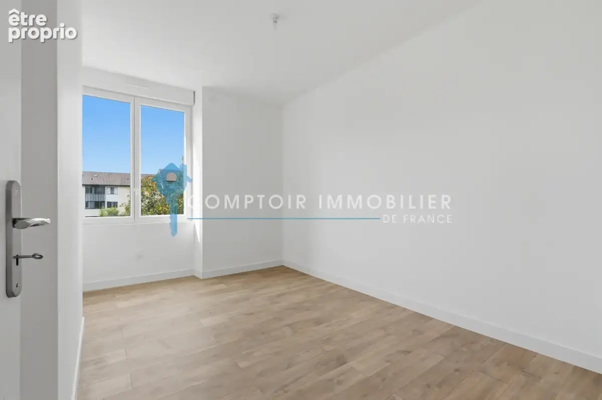 DPT (38) - A VENDRE - 5P - Rez-de-jardin - CROLLES - photo 8