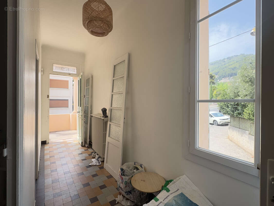 Toulon appartement 3 pièces - photo 2