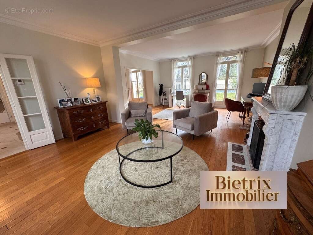 Maison à L'ISLE-ADAM