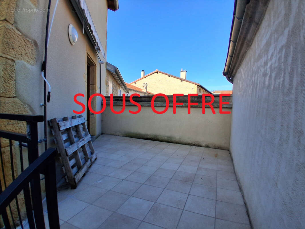 Appartement à CHARLIEU