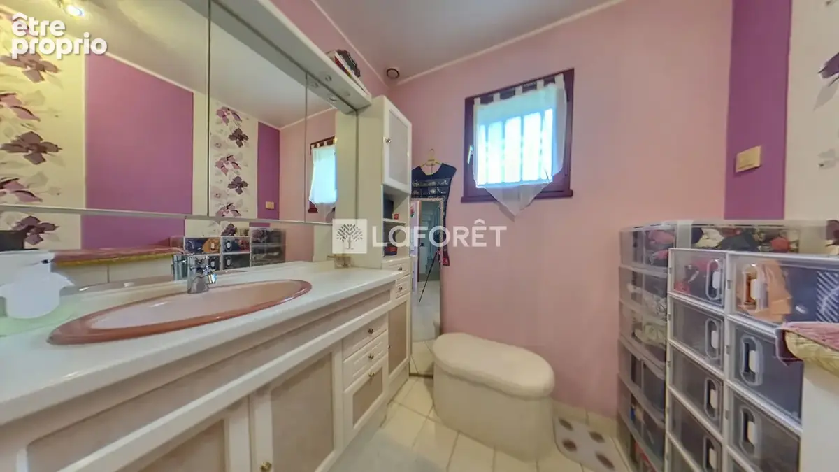Maison La Haye Du Theil 5 pièce(s) 118 m2 - photo 8