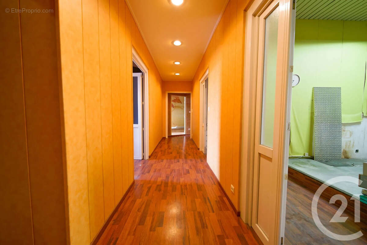Appartement 185 m² à San-Martino-Di-Lota  - photo 2