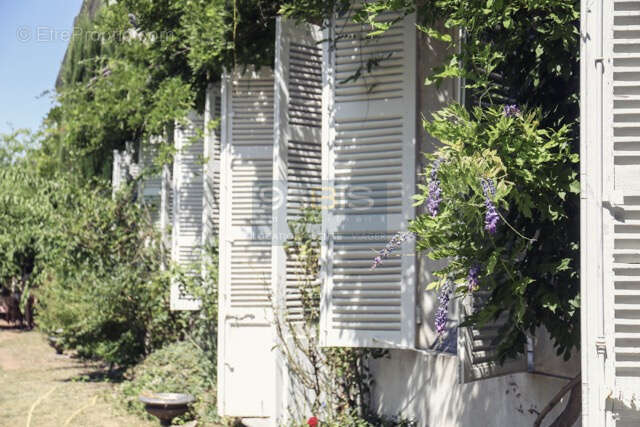 Autre à TREVOUX