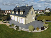 Maison à SAINTE-SUZANNE-SUR-VIRE