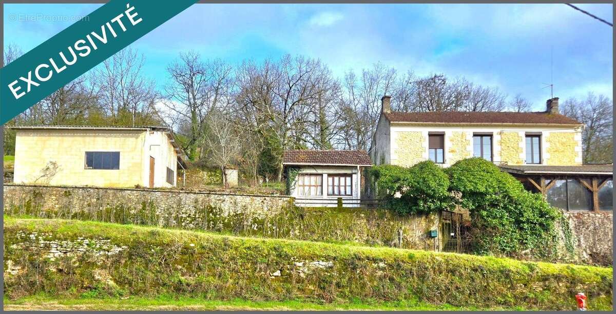 Photo 2 - Maison à CUZORN