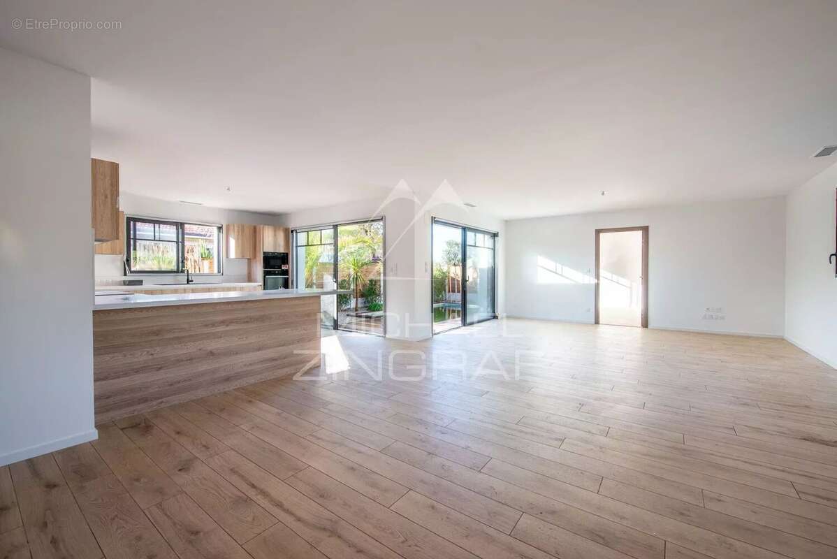 Maison à GUJAN-MESTRAS