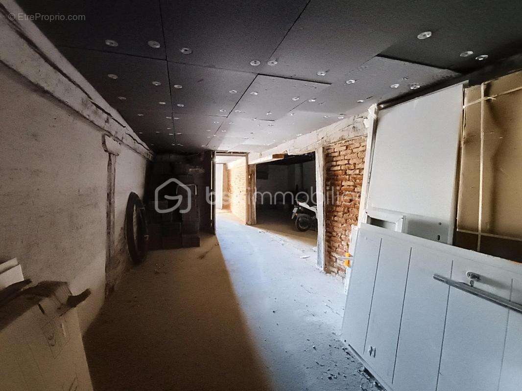 Maison a renover en deux parties avec terrain - photo 25