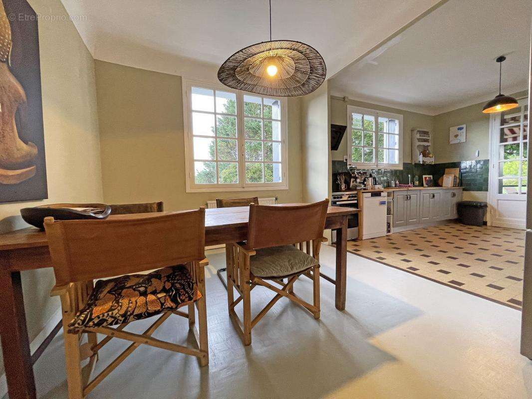 Maison à CAUSE-DE-CLERANS