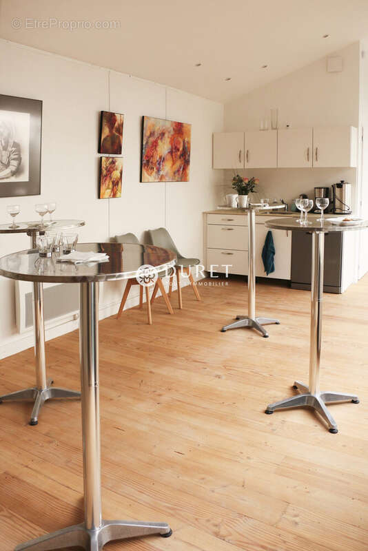 Commerce 521 m² à Mortagne-Sur-Sevre  - photo 9