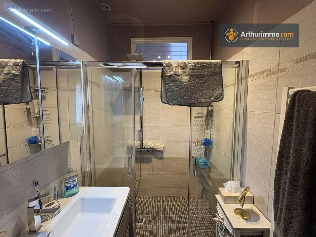 Maison à L&#039;AIGUILLON