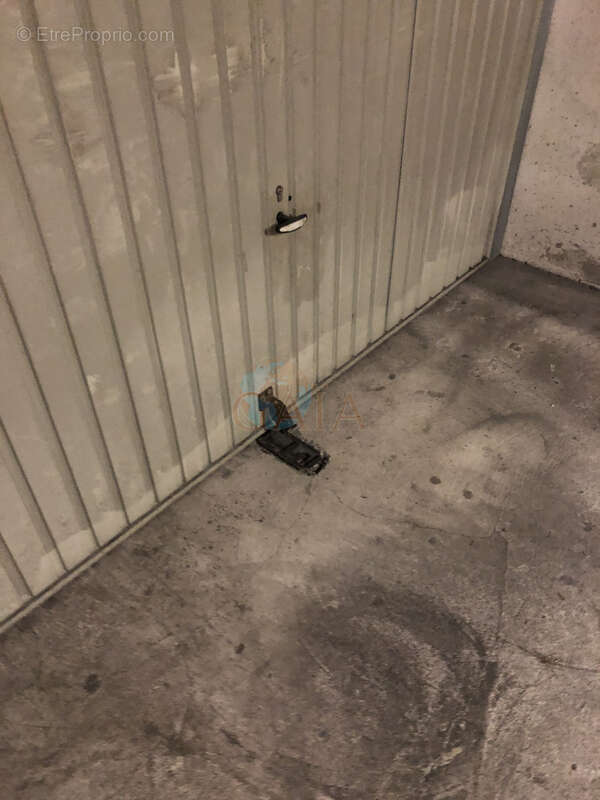 Parking à CANNES