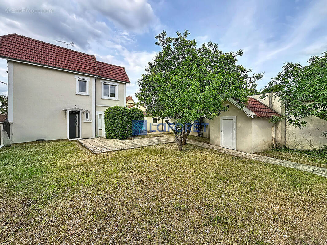 Maison à CHAMPIGNY-SUR-MARNE