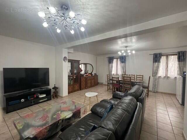 Maison à LE BOURGET