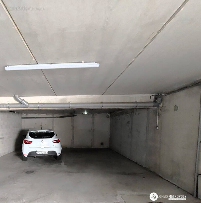 Parking à TOURNEFEUILLE